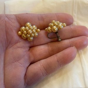 Vintage faux pearl earrings screw back costume jewelry from "Treasure Trackers"